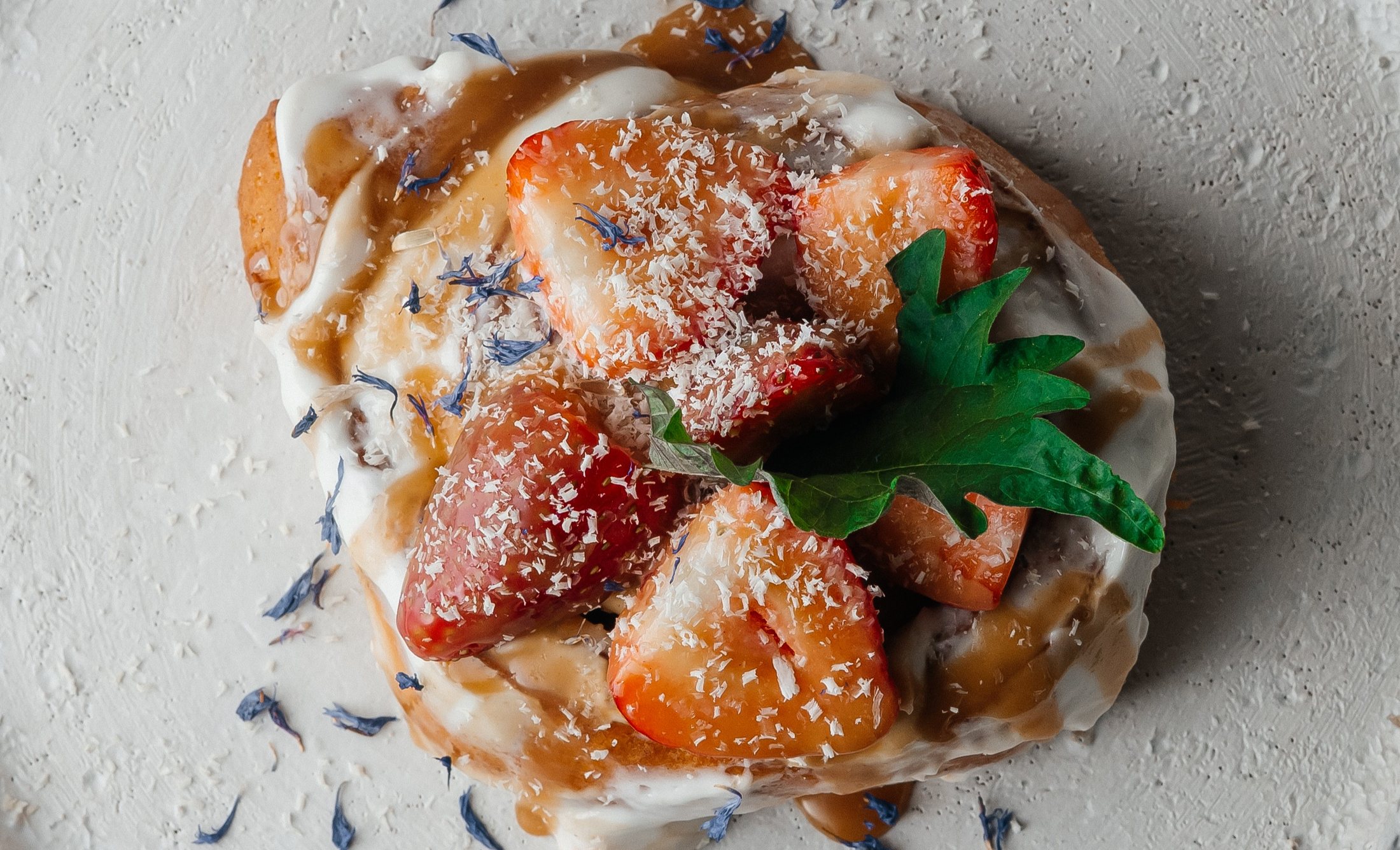 French Toast mit Erdbeeren im Kiku Bistro